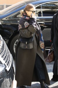 ashley-olsen-arrives-at-her-hotel-in-paris-03-03-2023-0.jpg