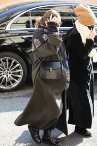 ashley-olsen-arrives-at-her-hotel-in-paris-03-03-2023-5.jpg