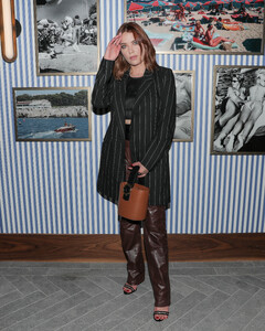 ashley_28329_7.jpg