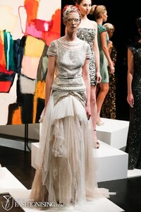 aurelio-costarella-undefined-spring-summer-2013-mbfwa20.thumb.jpg.cf657a805e899d3d6b79c565940f9465.jpg