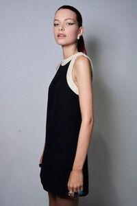 backstage-defile-christian-dior-printemps-ete-2022-paris-coulisses-161.thumb.jpg.391ace49a5a7db4e5e22dab8ed161deb.jpg