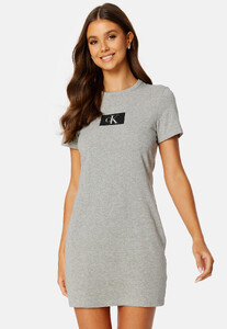 calvin-klein-ss-nightdress-p7a-grey-heather_4.thumb.jpg.98e19a10953dff17175b0cf30f58a567.jpg