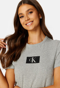 calvin-klein-ss-nightdress-p7a-grey-heather_7.thumb.jpg.abdb52fec0bb11932f865da04c661da1.jpg