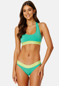 calvin-klein-unlined-bralette-9t7-aqua-green_1.thumb.jpg.83353f50db09fab30be07ef35d46f066.jpg