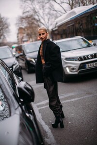 caroline-daur-arrives-at-hermes-women-s-runway-show-at-paris-fashion-week-03-04-2023-0.jpg