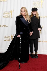 christina-applegate-2023-screen-actors-guild-awards-in-los-angeles-2.jpg