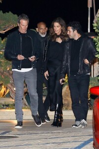 cindy-crawford-and-rande-gerber-leaves-late-dinner-with-friends-at-nobu-in-malibu-02-18-2023-5.jpg