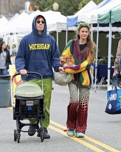 clara-berry-and-kj-apa-out-with-their-baby-and-dog-at-farmers-market-in-los-angeles-01-15-2023-4.jpg