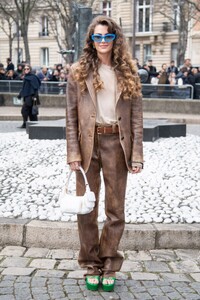 clara-berry-at-miu-miu-womenswear-fall-winter-2023-24-show-at-paris-fashion-week-03-07-2023-4.jpg