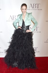 coco-rocha-at-american-ballet-theatre-fall-gala-in-new-york-10-27-2022-4.jpg