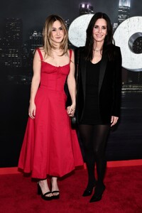 courteney-cox-and-coco-arquette-at-scream-vi-world-premiere-in-new-york-03-06-2023-1.jpg