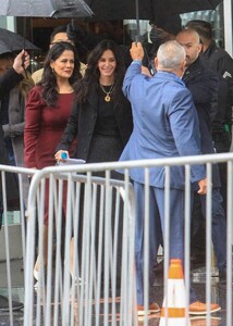 courteney-cox-arrives-at-her-hollywood-walk-of-fame-star-ceremony-in-hollywood-02-27-2023-4.jpg