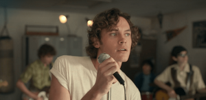 dan-roe-young-billy-daisy-jones-and-the-six.thumb.png.62039575c8c337b6491483cccaac8c68.png