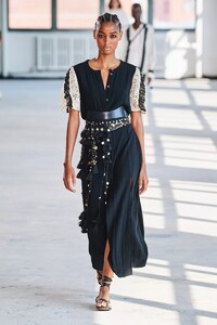 defile-altuzarra-printemps-ete-2022-new-york-look-16.thumb.jpg.4026758e915f6da41d4b67bca9429875.jpg