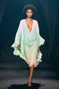 defile-az-factory-printemps-ete-2022-paris-look-9.thumb.jpg.afc5a63e400de2723f625fb5e0dfa378.jpg