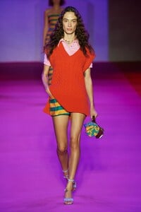 defile-brandon-maxwell-printemps-ete-2022-new-york-look-13.thumb.jpg.a54ecb33068ef3db619a5bacd8b9dce3.jpg