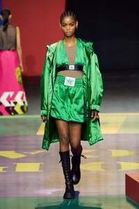 defile-christian-dior-printemps-ete-2022-paris-look-41.thumb.jpg.f5269fbf4ea5a5ae8c18b715b993b62b.jpg