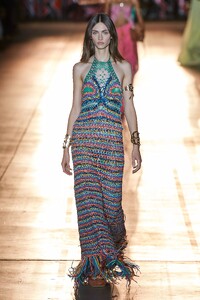 defile-etro-printemps-ete-2022-milan-look-22.thumb.jpg.10fd6bf4538dd33423225d0e3c5a0c2e.jpg