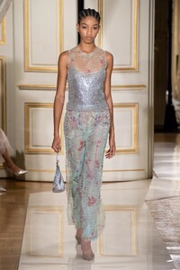 defile-giorgio-armani-prive-automne-hiver-2021-2022-paris-look-187.thumb.jpg.7913364a751e8fbfa931edd1b4987204.jpg