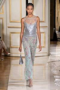 defile-giorgio-armani-prive-automne-hiver-2021-2022-paris-look-188.thumb.jpg.dd7a6703449519d8949c0be992155c67.jpg