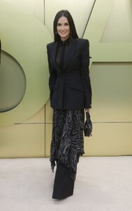 demi-moore-at-versace-fw23-show-at-pacific-design-center-in-west-hollywood-03-09-2023-0.jpg