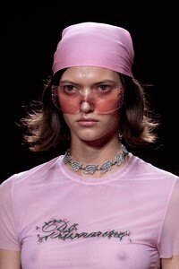 detail-defile-blumarine-printemps-ete-2022-milan-detail-147.thumb.jpg.9c4681cd2a50b8561da8748e463ba4dd.jpg