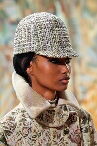 detail-defile-christian-dior-automne-hiver-2021-2022-paris-detail-214.thumb.jpg.97175ac758157bf22e263701006b4224.jpg