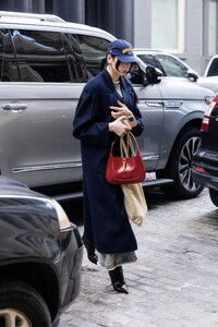 dua-lipa-arrives-at-her-hotel-in-new-york-03-08-2023-4.jpg