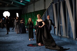 elizabeth-banks-at-vanity-fair-oscar-party-in-beverly-hills-03-12-2023-1.jpg