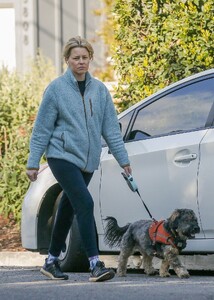 elizabeth-banks-out-with-her-dog-in-west-hollywood-03-16-2023-0.jpg