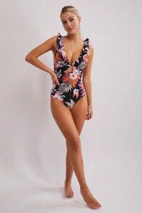 escape-bonded-frill-one-piece-black-3-slsl1572es_0004_1.jpg
