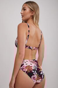 escape-twist-front-dde-bra-black-2-slsl3482es_0004_1.jpg