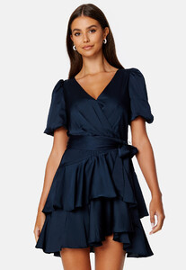 forever-new-monica-tiered-satin-mini-navy.thumb.jpg.702fd91b0834d6154b7271a74ca41a23.jpg