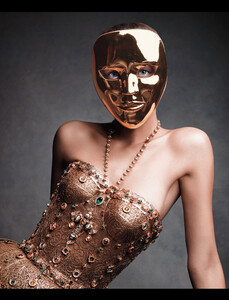 gold_01.thumb.jpeg.df3a0ed10271ba132faaa35b66914881.jpeg