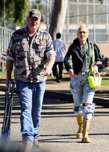 gwen-stefani-and-blake-shelton-out-in-los-angeles-02-26-2023-6.jpg