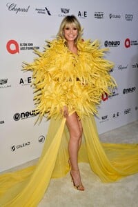 heidi-klum-at-elton-john-aids-foundation-s-31st-annual-academy-awards-viewing-party-in-west-hollywood-03-12-2023-5.jpg
