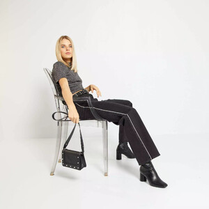jean-avec-liseres-pailletes-noir-femme-du-34-au-48-zk847_1_zc1.jpg