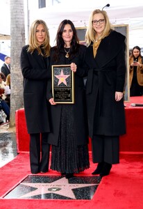 jennifer-aniston-at-courteney-cox-s-walk-of-fame-ceremony-in-hollywood-02-27-2023-0.jpg