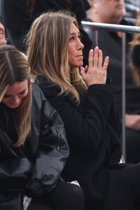 jennifer-aniston-at-courteney-cox-s-walk-of-fame-ceremony-in-hollywood-02-27-2023-3.jpg
