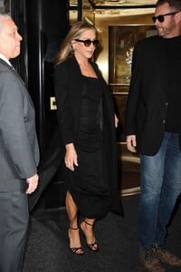 jennifer-aniston-night-out-in-new-york-03-21-2023-0.jpg