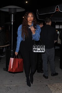 jordyn-wood-out-for-dinner-at-catch-steak-in-west-hollywood-11-18-2022-1.jpg