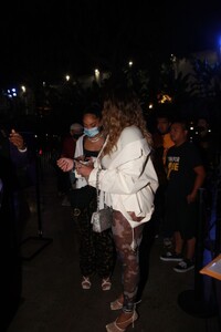 jordyn-woods-arrives-at-los-angeles-lakers-game-in-los-angeles-11-12-2021-4.jpg