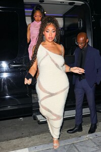 jordyn-woods-night-out-in-los-angeles-01-06-2023-4.thumb.jpg.4d4d7708d20860fda3aaf50c239646d7.jpg