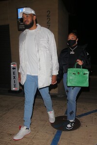 jordyn-woods-out-for-late-night-dinner-in-malibu-05-30-2021-4.jpg