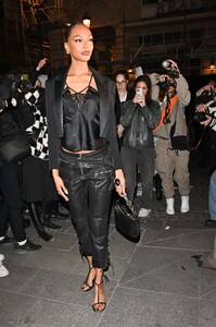 jourdan-dunn-arrives-at-isabel-marant-fashion-show-in-paris-03-02-2023-0.jpg