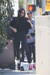 kendall-jenner-and-justine-skye-at-zinc-salon-in-west-hollywood-02-28-2023-6.jpg