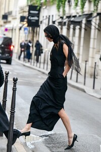 kendall-jenner-at-a-photoshoot-in-paris-03-22-2023-5.jpg