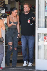 kim-kardashian-and-james-corden-filming-carpool-karaoke-in-malibu-03-03-2023-9.jpg