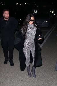 kim-kardashian-arrives-at-sza-concert-at-kia-forum-in-inglewood-03-23-2023-0.jpg