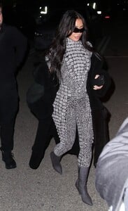 kim-kardashian-arrives-at-sza-concert-at-kia-forum-in-inglewood-03-23-2023-1.jpg